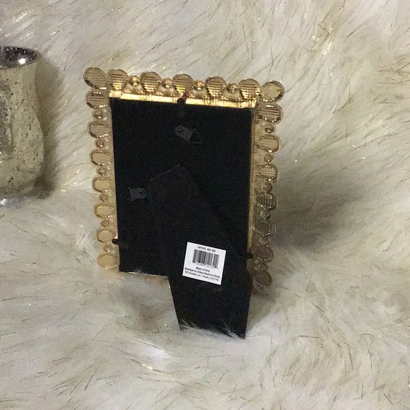 Metal Gold and Jewel embroidered picture frame - Picture 3 of 5